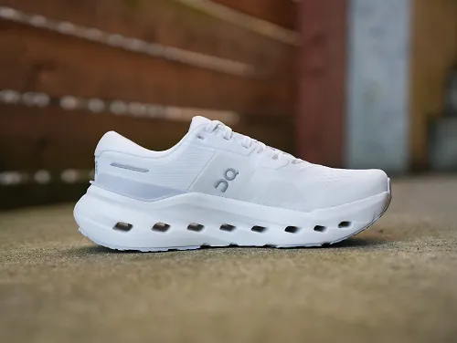 The On Cloudrunner 3